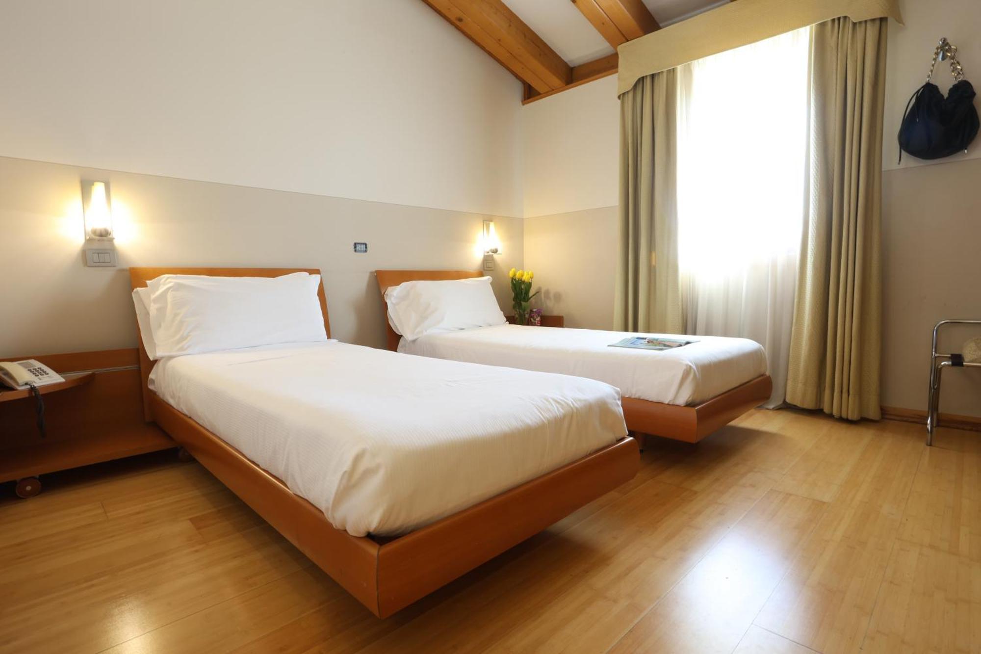 Hotel Della Torre 1850 Ponte San Marco Ngoại thất bức ảnh