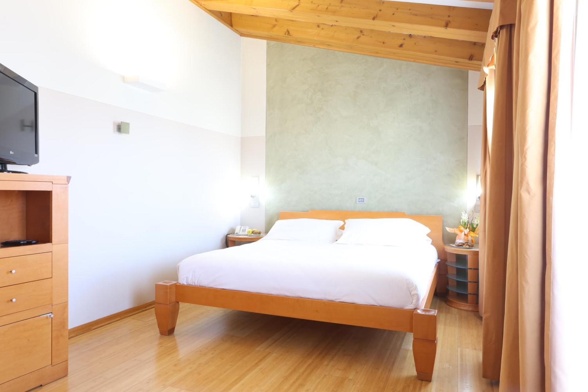 Hotel Della Torre 1850 Ponte San Marco Ngoại thất bức ảnh